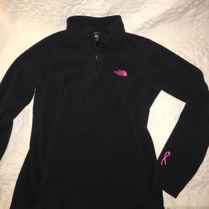 *Never Worn* North face fleece pullover