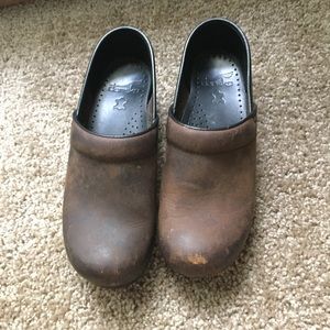 Brown Leather Danskos