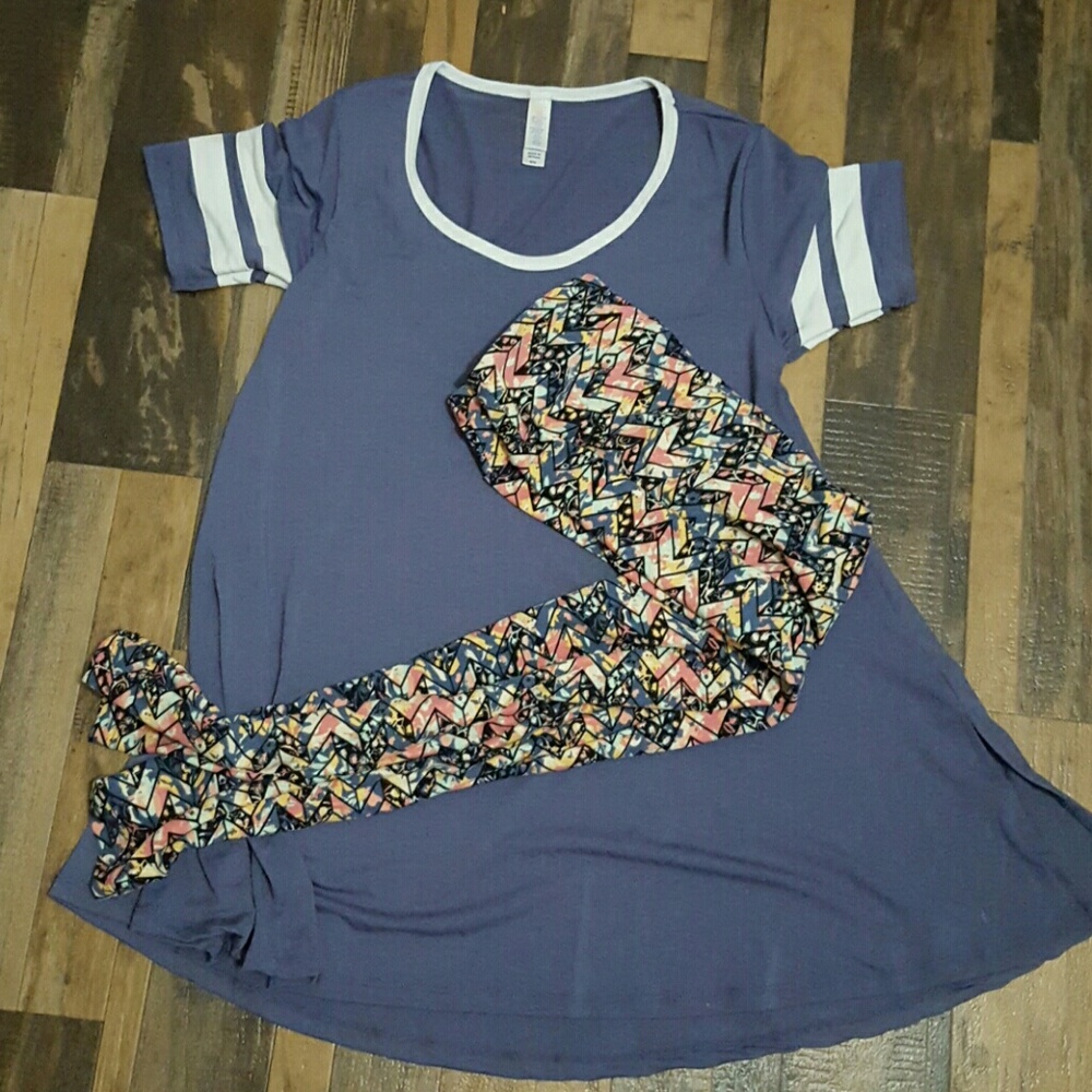 Xxs perfect tee and os leggings