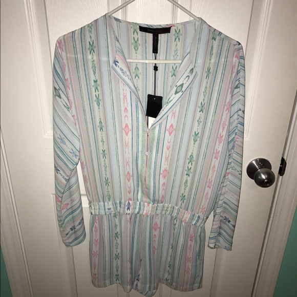 BCBGMaxAzria Other - NWT  size xs BCBG MAXAZARIA romper.