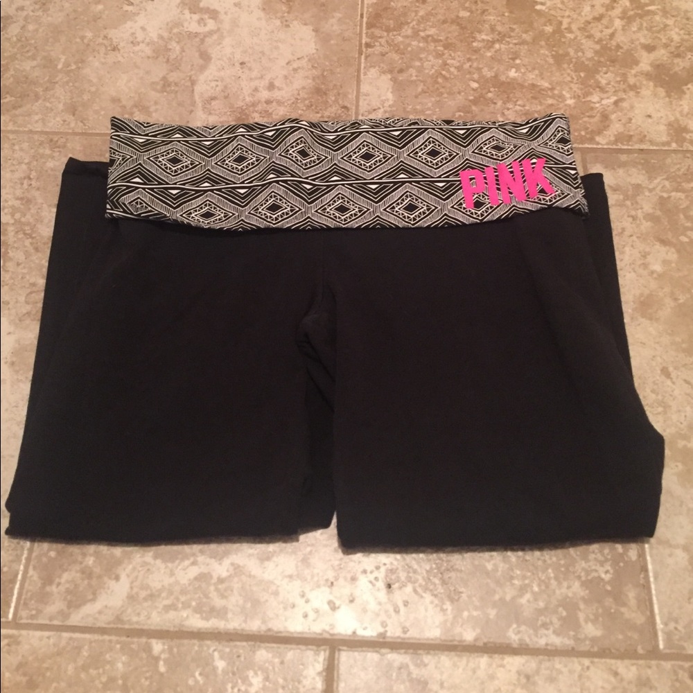 VS Pink Capri pants