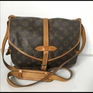 💝 AUTHENTIC Louis Vuitton Saumur 30 💝