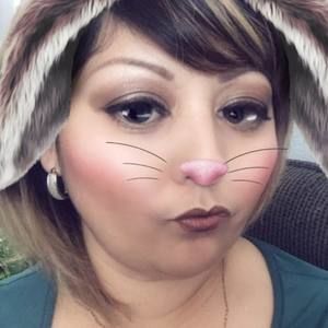 Meet your Posher, Mayra