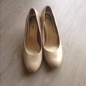 Nude Pumps Size 7.5