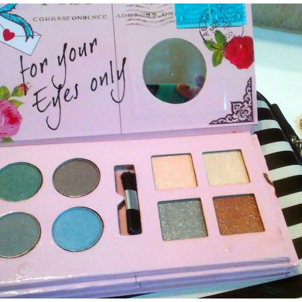 Make-up Palette - For Your Eyes Only