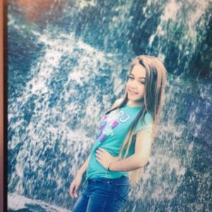 Meet your Posher, Sabrina