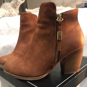 COGNAC BOOTIES (LIKE NEW)