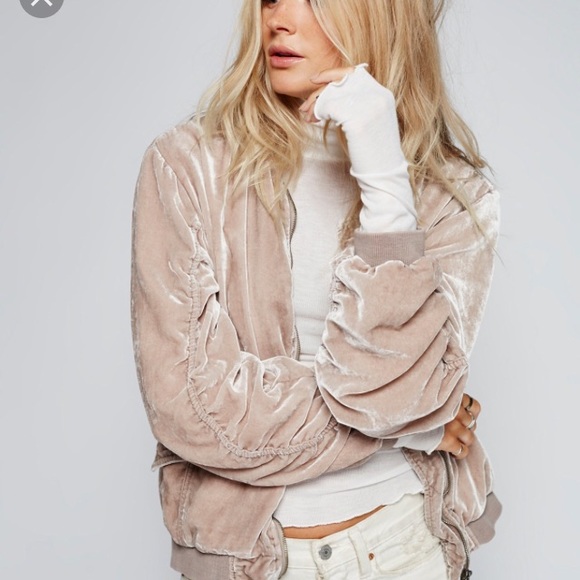 Free People Jackets & Blazers - NWOT Free People Velvet Bomber