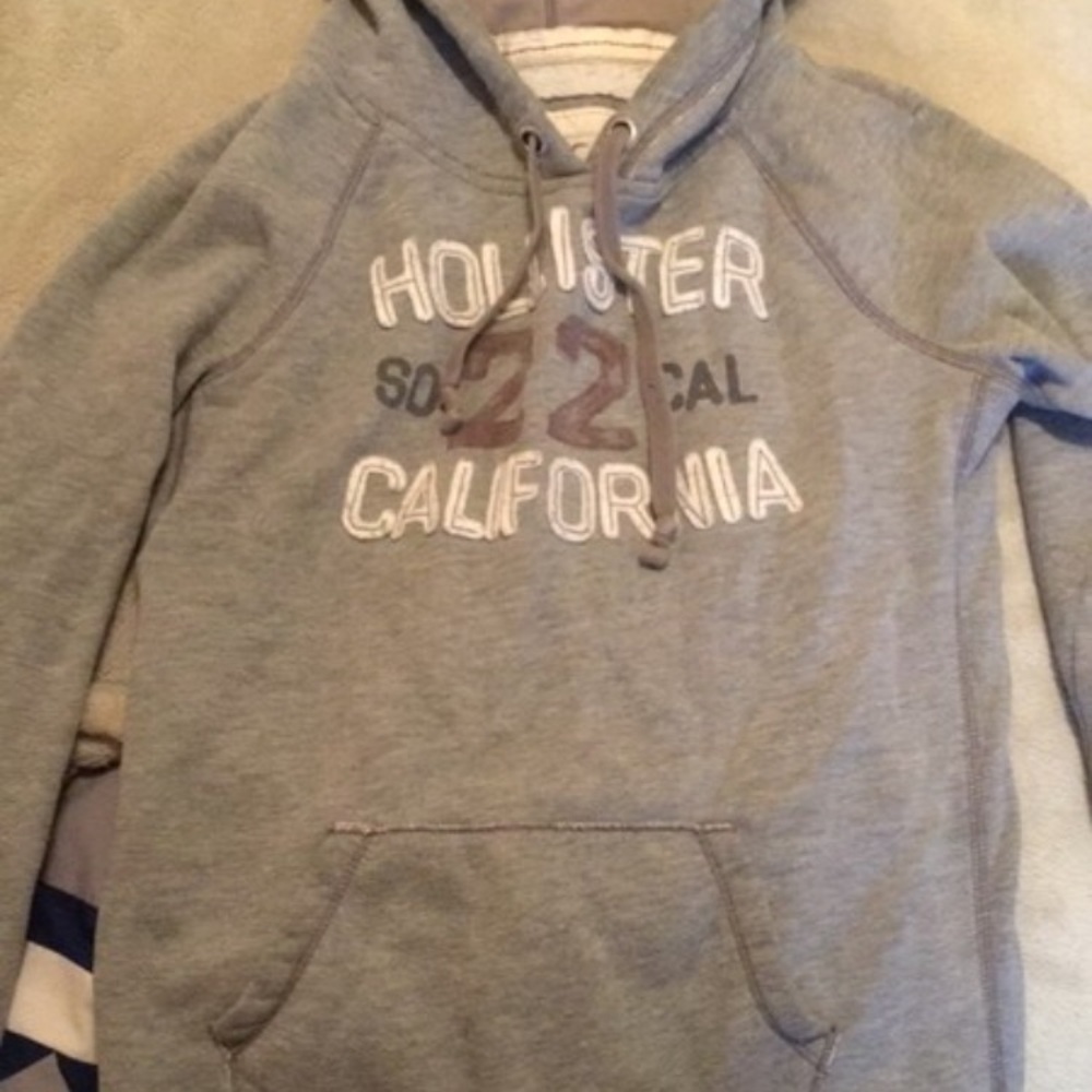 grey hollister hoodie