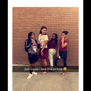 Meet your Posher, Roynisha