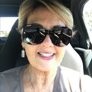 Meet your Posher, Faye