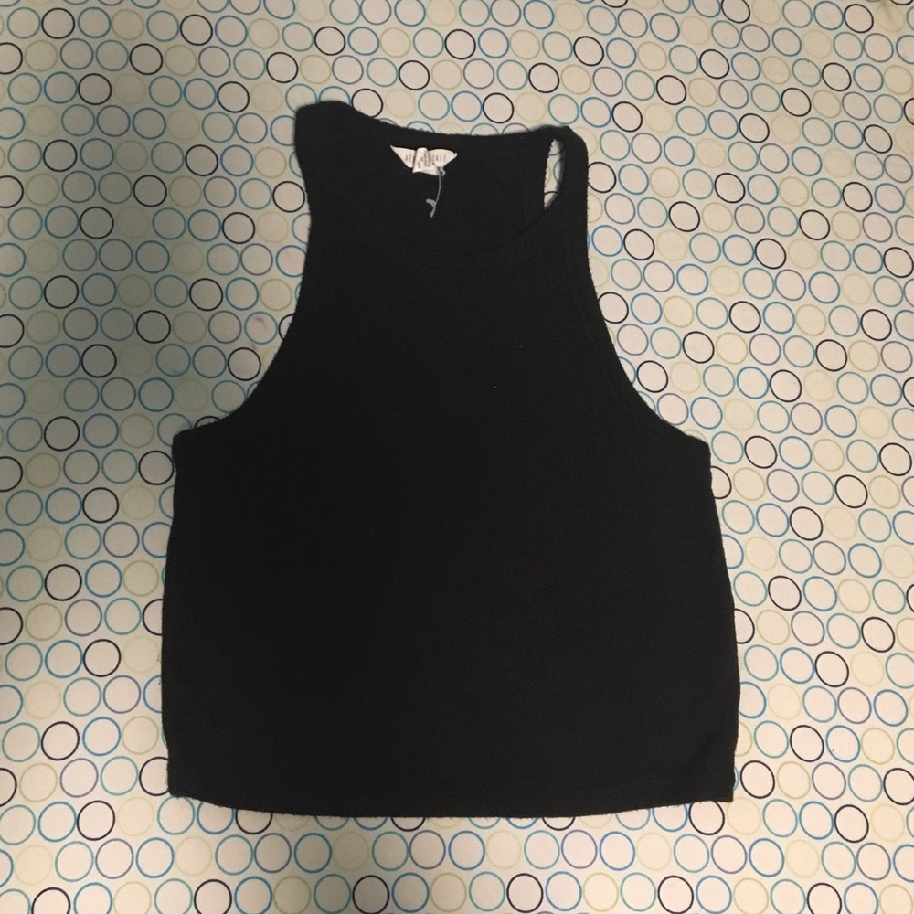 crop top tank top