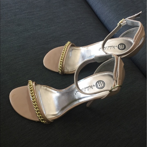 Nude Patent PU single strap with gold chain - Picture 3 of 5