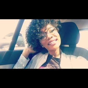 Meet your Posher, Lalah