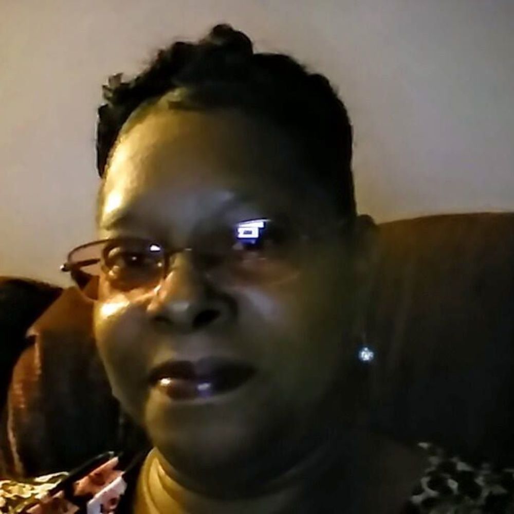 Meet your Posher, Linda