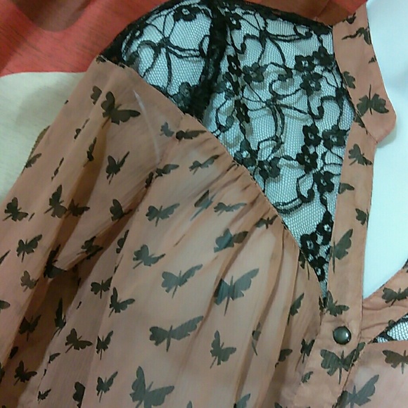 🎆Gifted🎆Cute Sheer Blouse - Picture 3 of 4