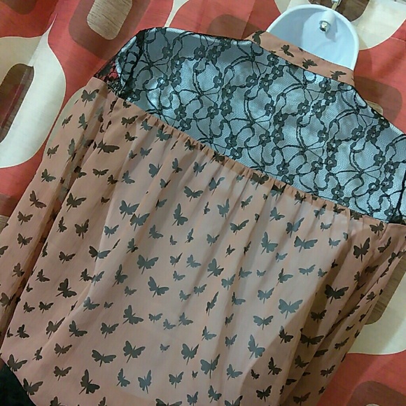 🎆Gifted🎆Cute Sheer Blouse - Picture 4 of 4