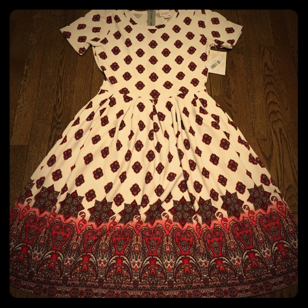 Paisley Medallion Dipped Amelia Medium