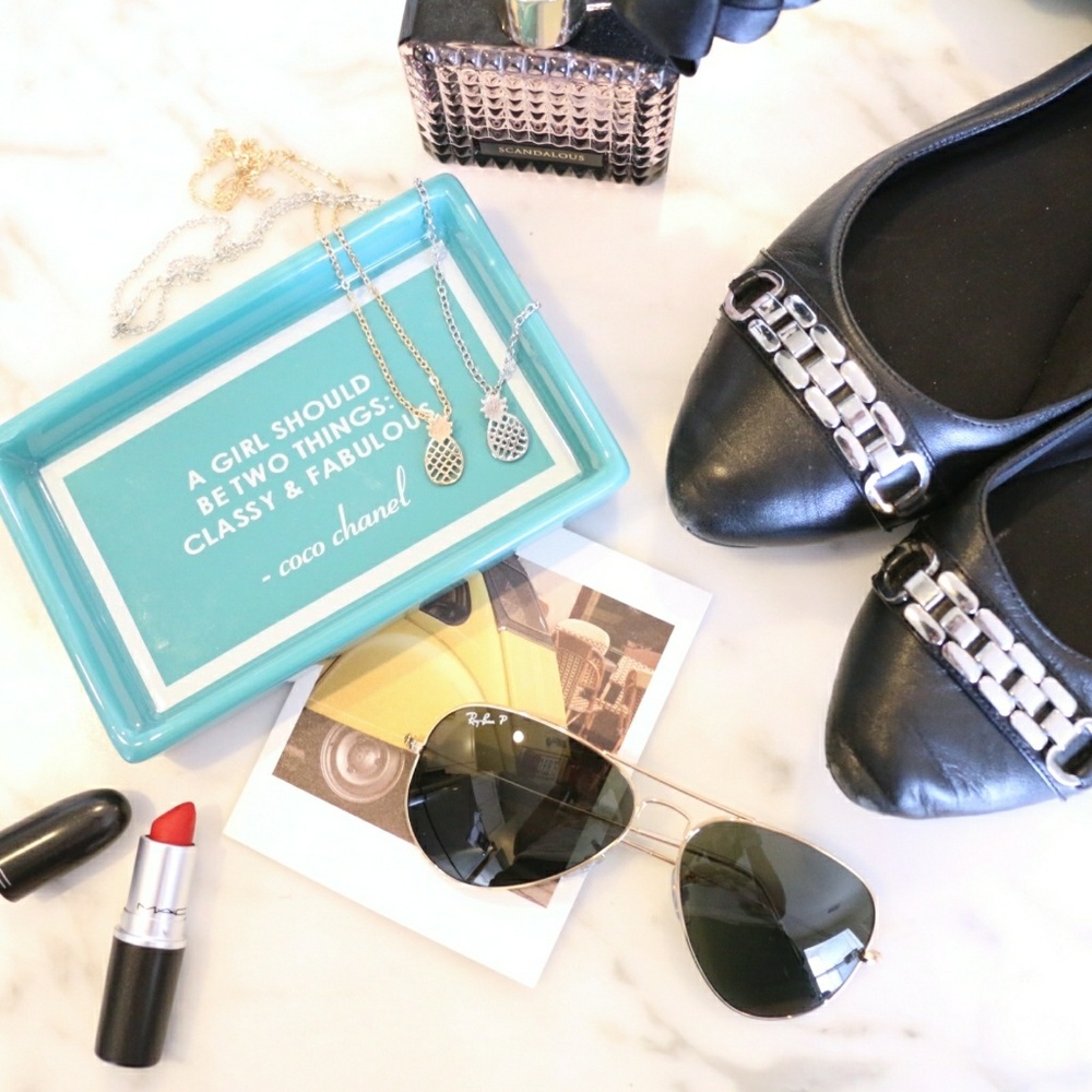 •2 for $15• Pineapple Necklace - Picture 4 of 8