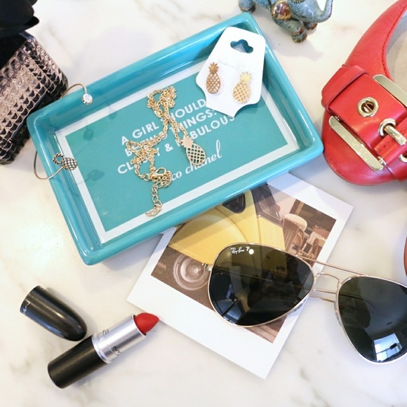 •2 for $15• Pineapple Necklace - Picture 6 of 8