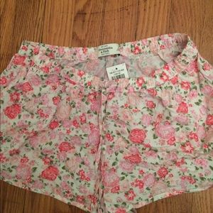Beautiful Roses Abercrombie & Fitch Summer Shorts
