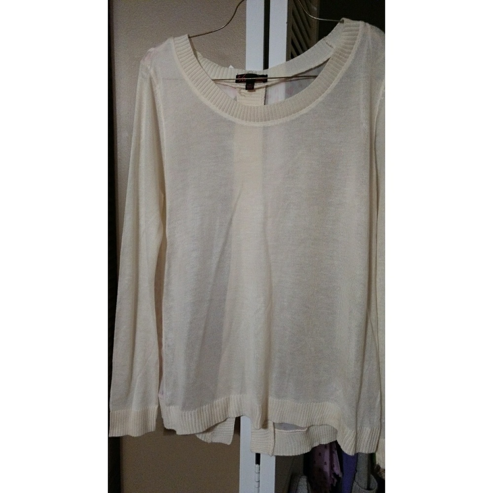 Women's lightweight sweater, medium