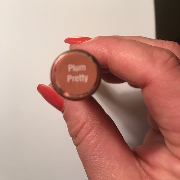 LipSense Plum Pretty - Picture 2 of 3