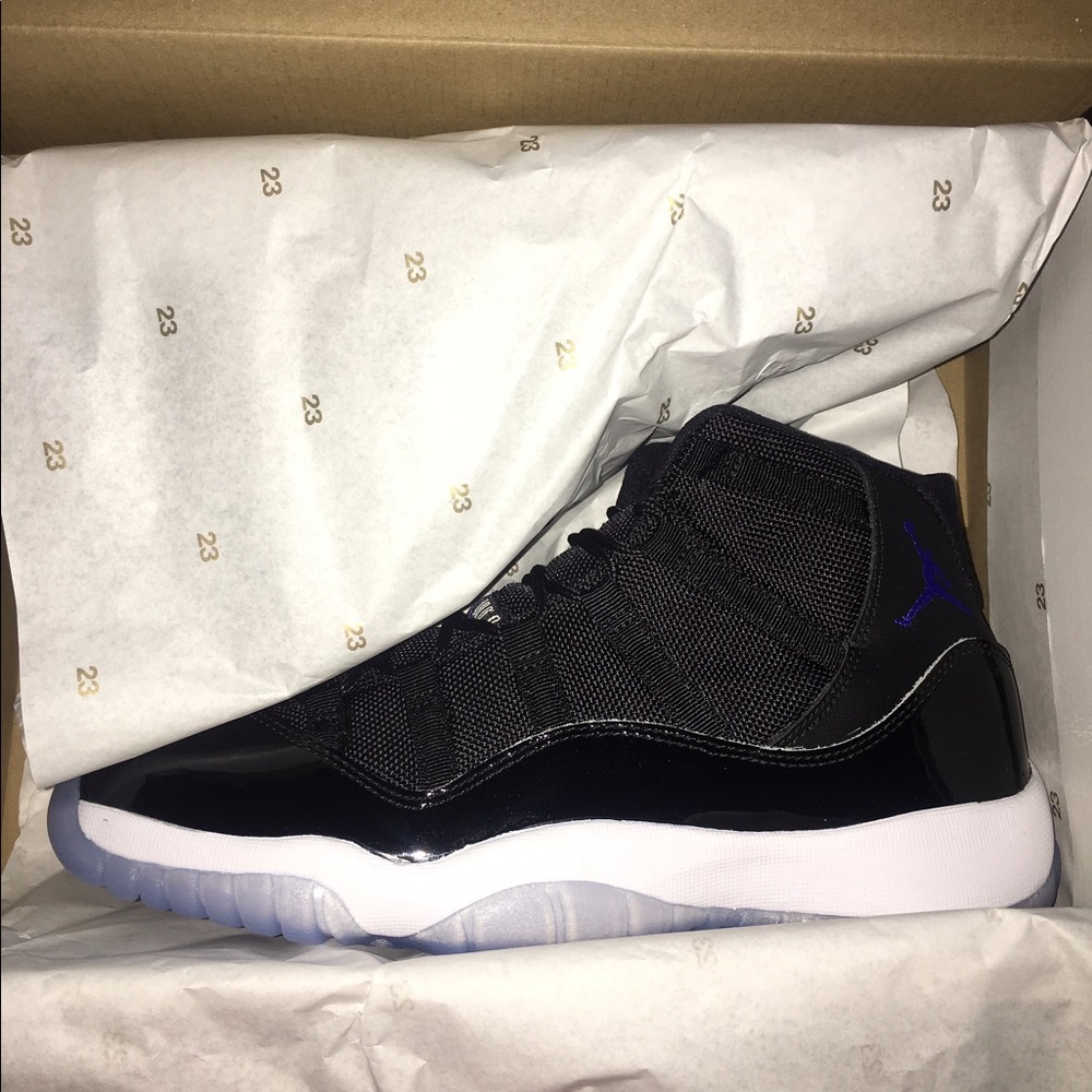 jordan 11 space jam