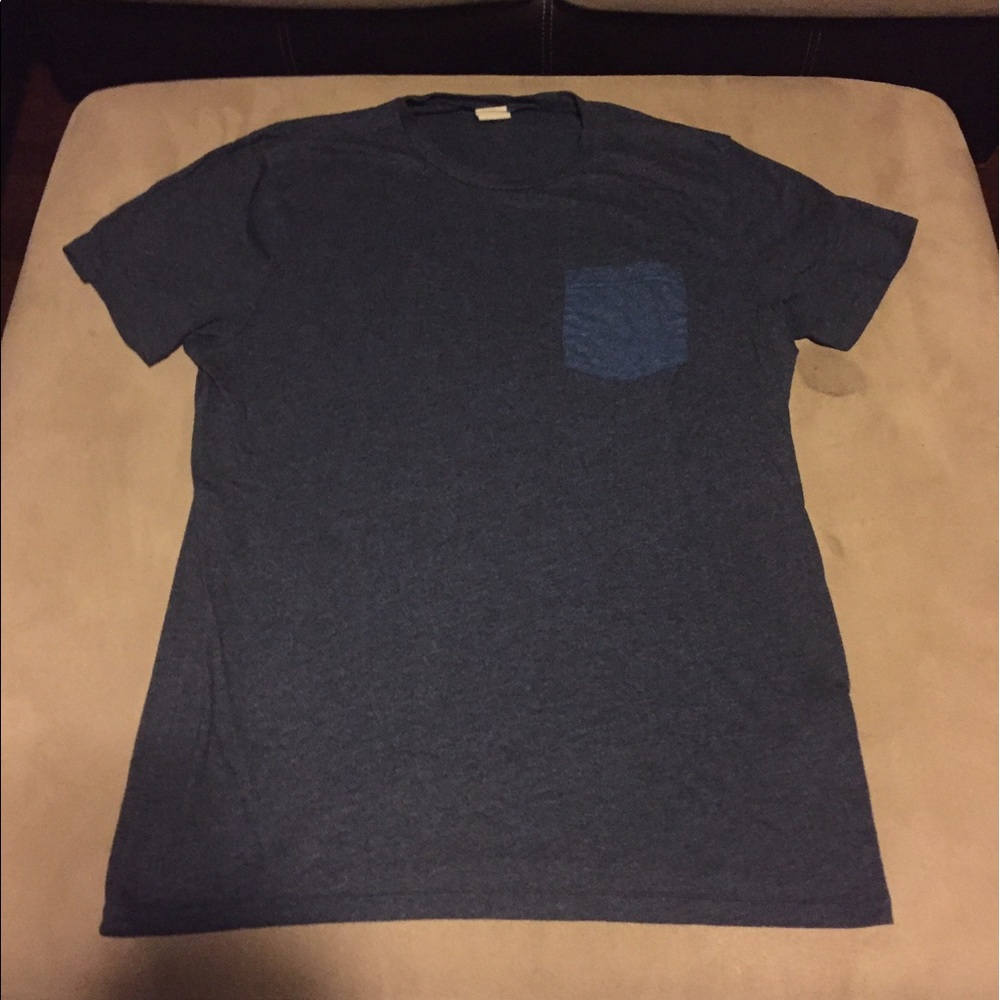 New Hollister shirt pocket