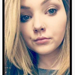 Meet your Posher, Daphne