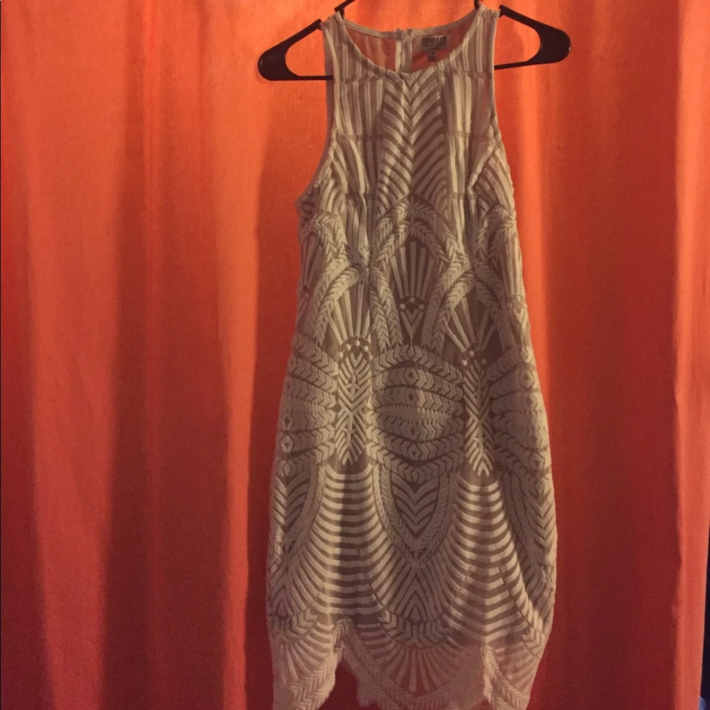 Bodycon white dress