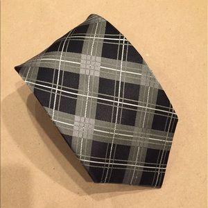Pierre Cardin 100% Silk Gray Tartan Tie