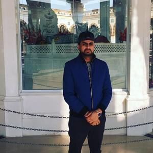 Meet your Posher, Yasir
