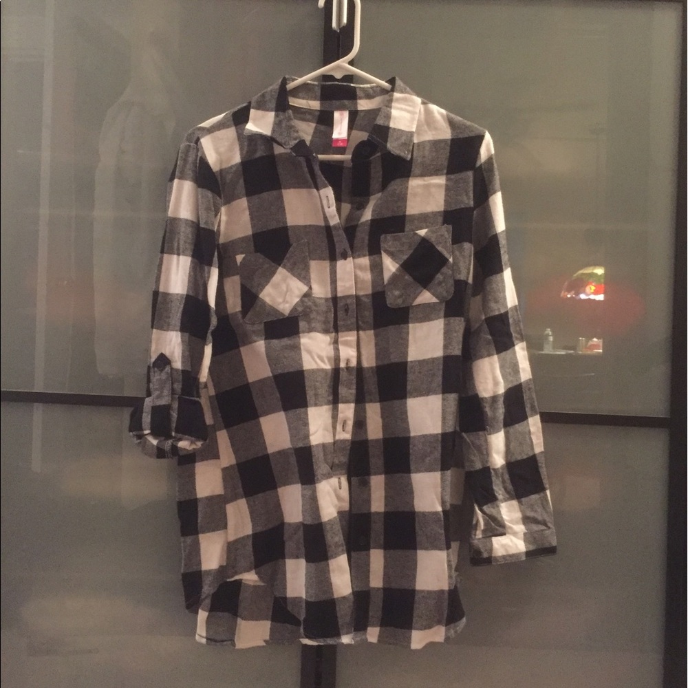 Black and white plaid button down.