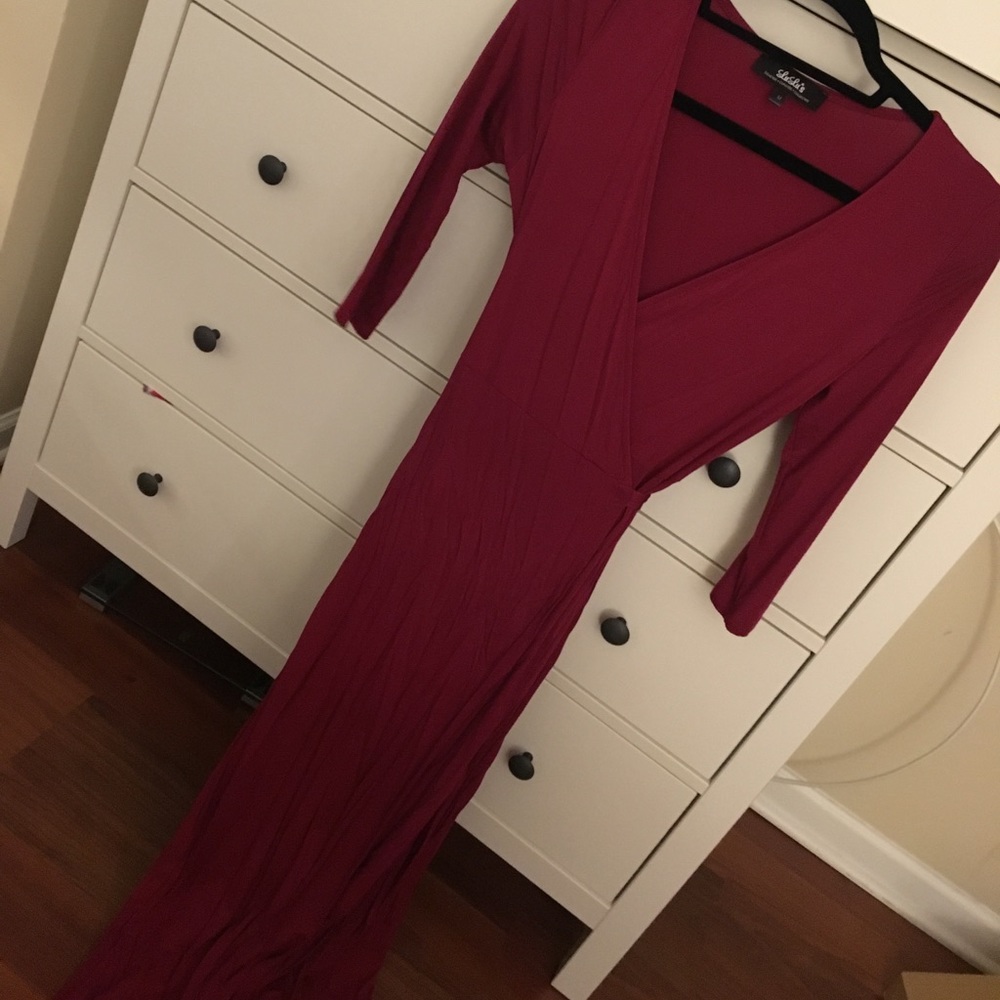 Red maxi dress (wrap)