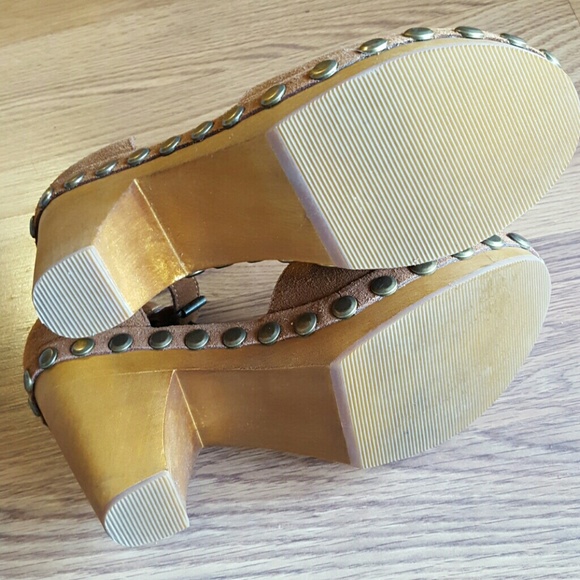 ❌SOLD❌ Jeffrey Campbell for Free People Daubs Clog - Picture 7 of 8