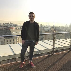 Meet your Posher, Roman