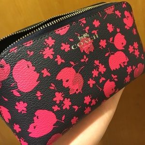 NWT Coach Floral Makeup Bag