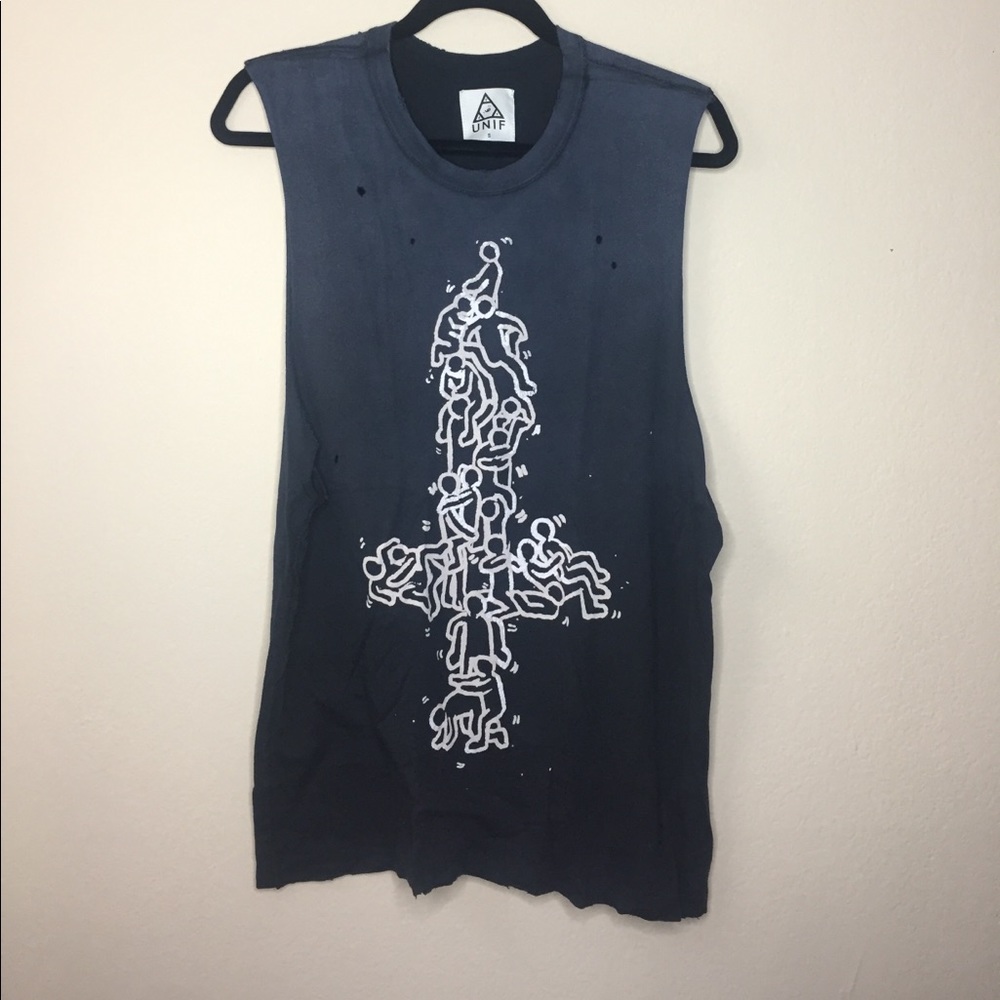 UNIF doing it upside down cross tank