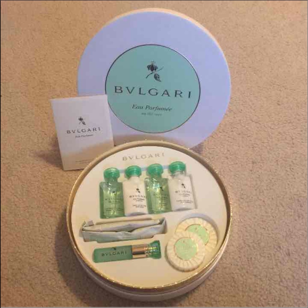 Bvlgari Eau Parfumee Toiletries set