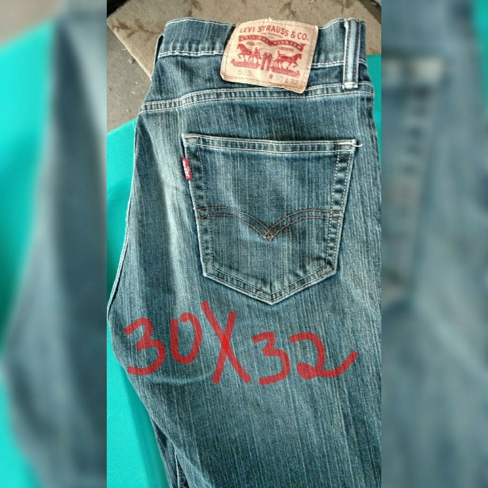 Levi's