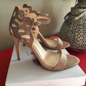 Jessica Simpson heels 👠