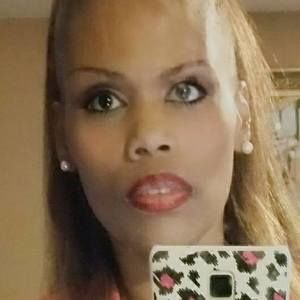 Meet your Posher, Phyllis