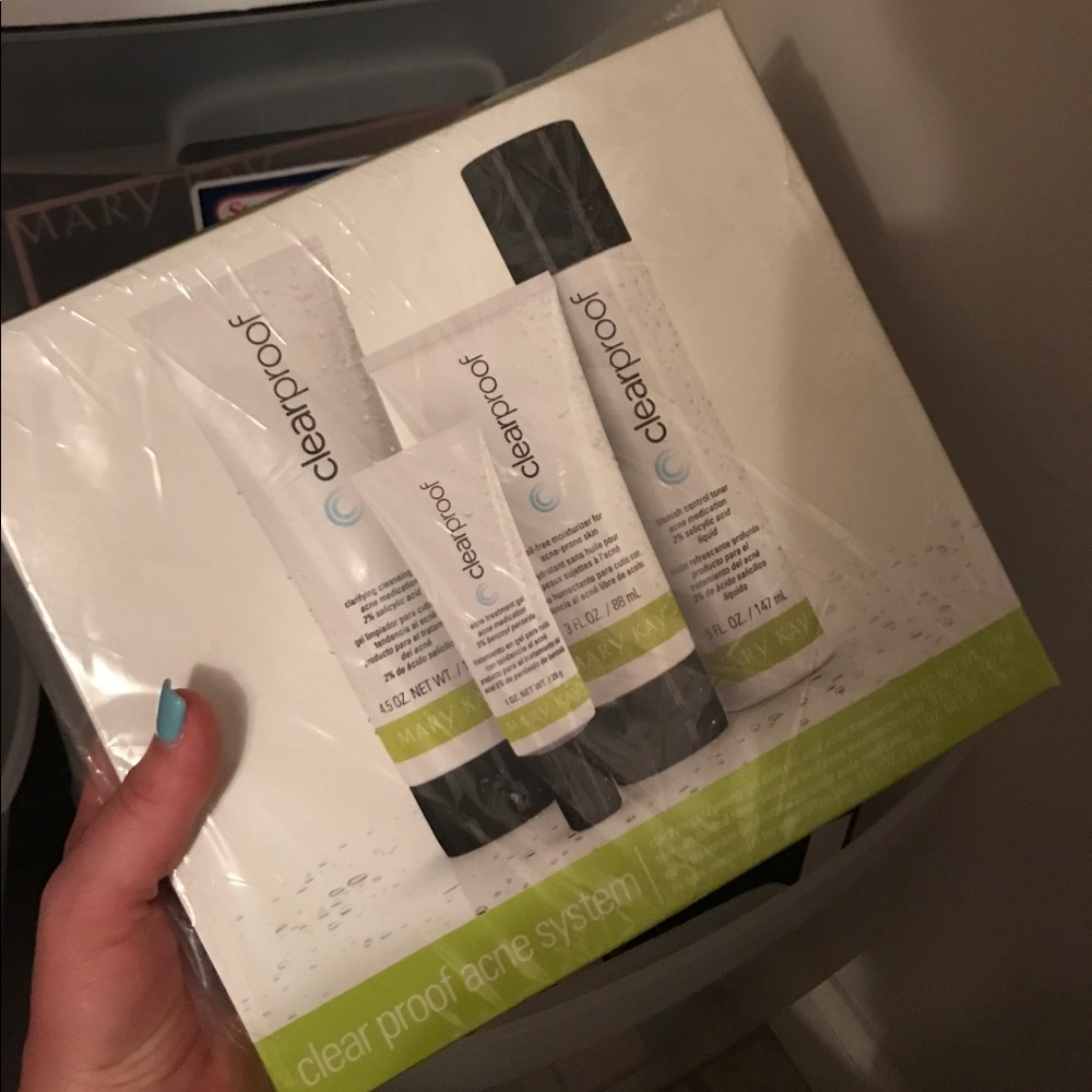 Mary Kay products 40% off - Picture 8 of 8
