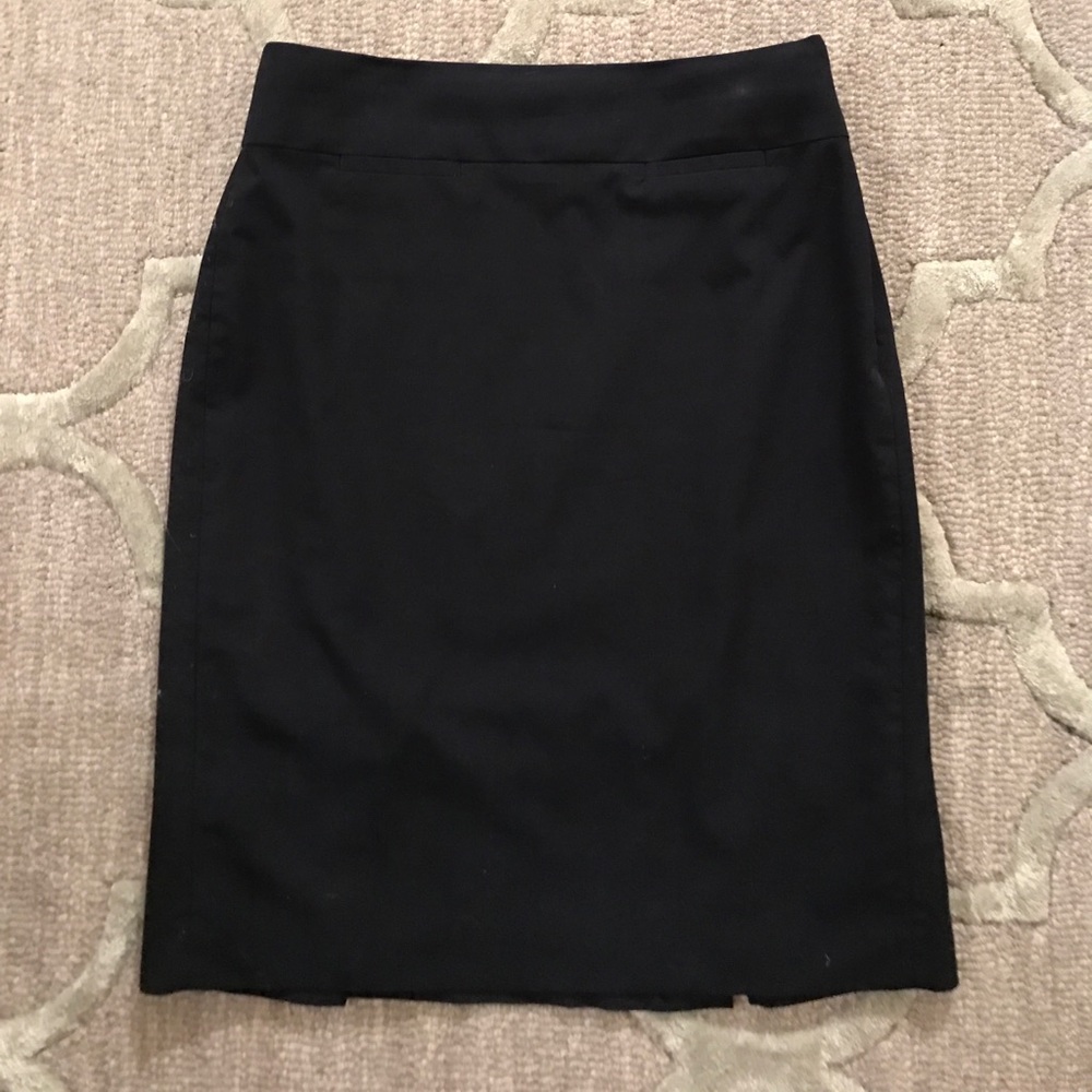 Navy blue Banana Republic pencil skirt
