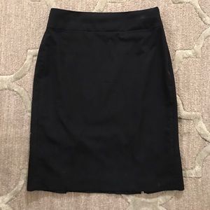 Navy blue Banana Republic pencil skirt