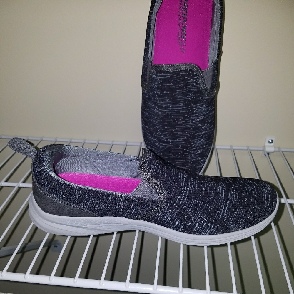 Vionic slip-on athletic shoes