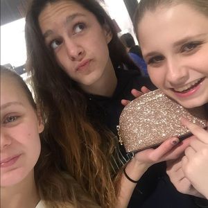 Meet your Posher, Yasmein