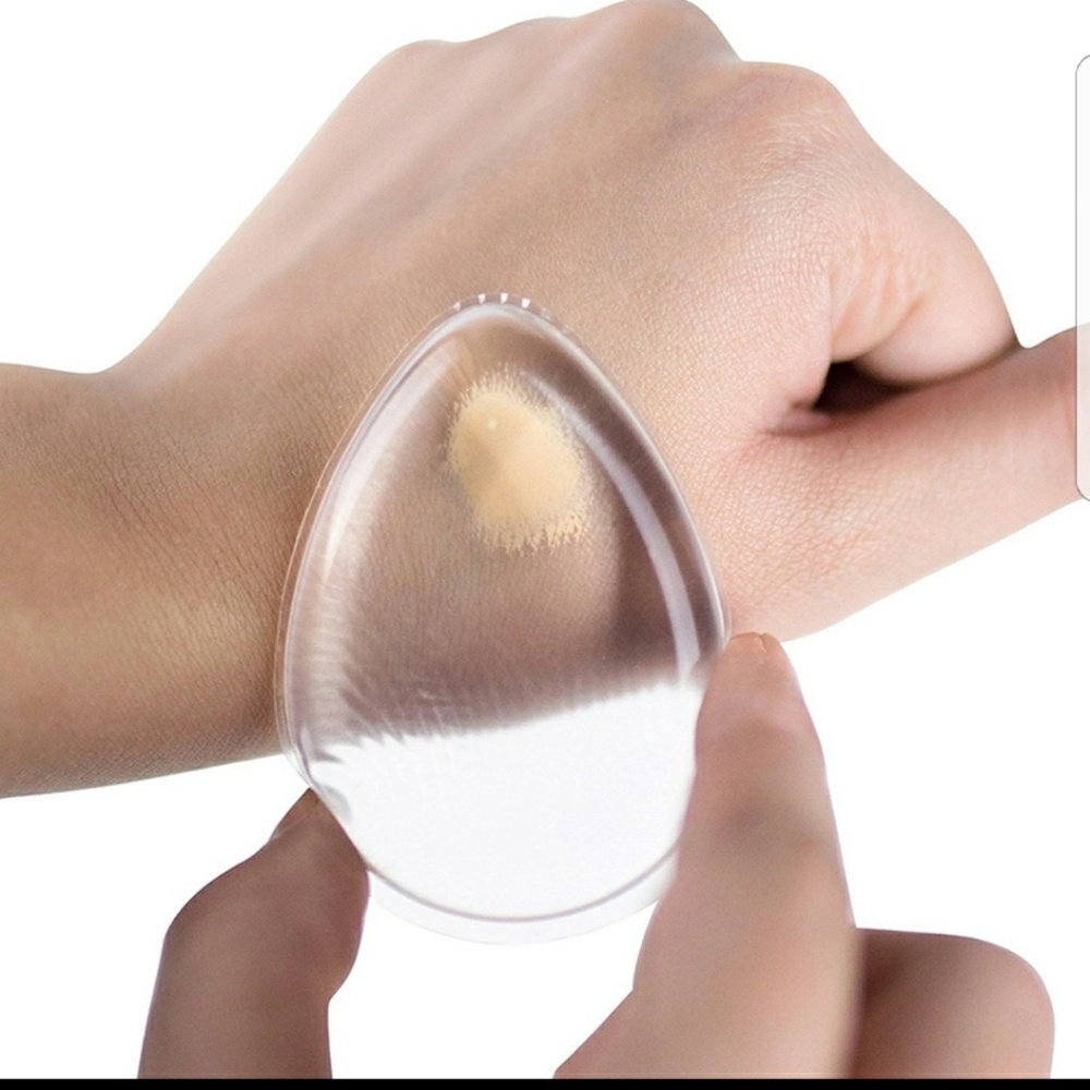 LAST ONE Silicone Makeup Sponge - Picture 4 of 7