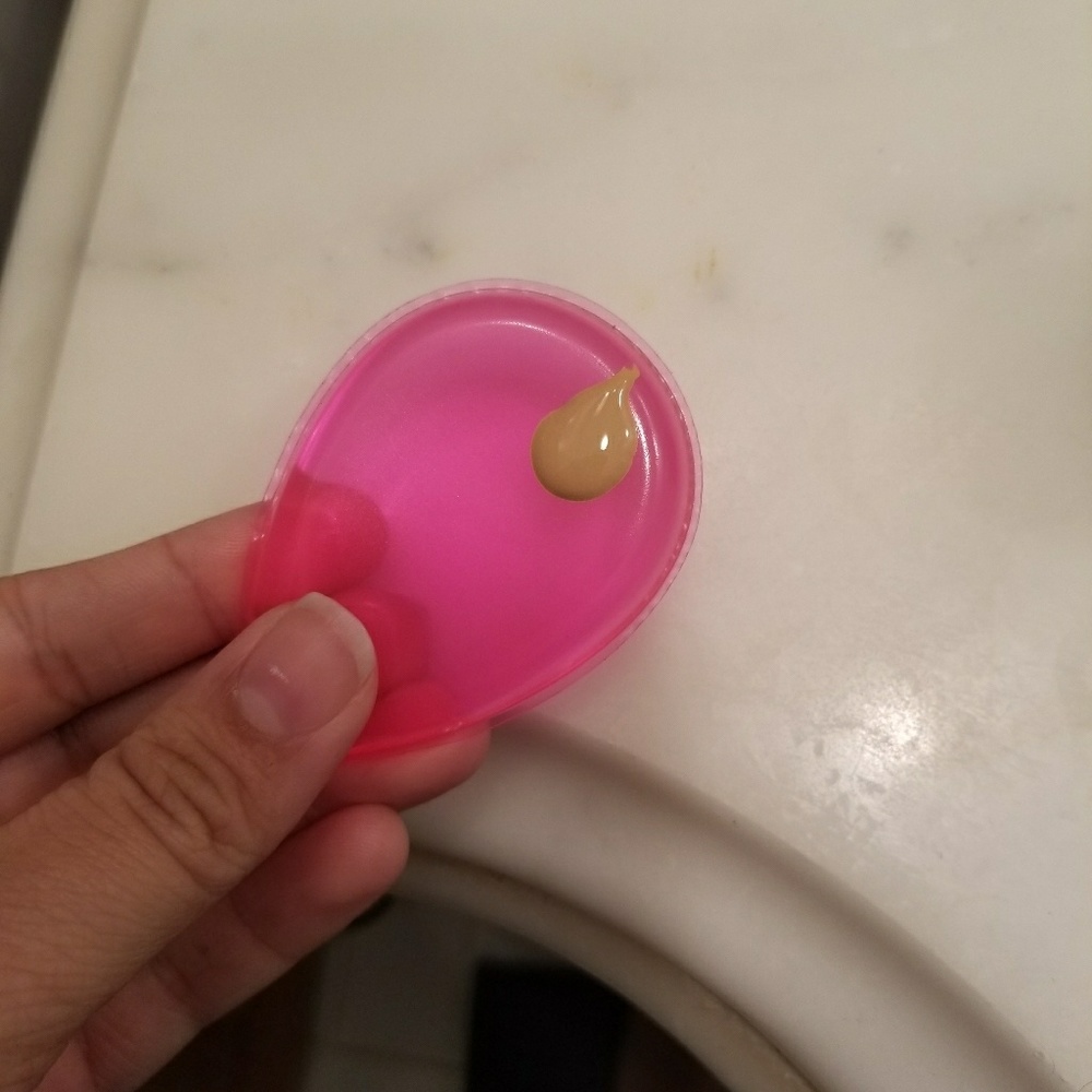 LAST ONE Silicone Makeup Sponge - Picture 7 of 7
